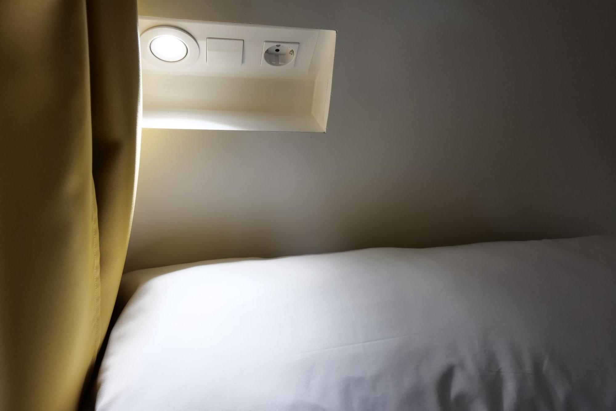 Casucho Da Peregrina Hostel Porriño Екстериор снимка