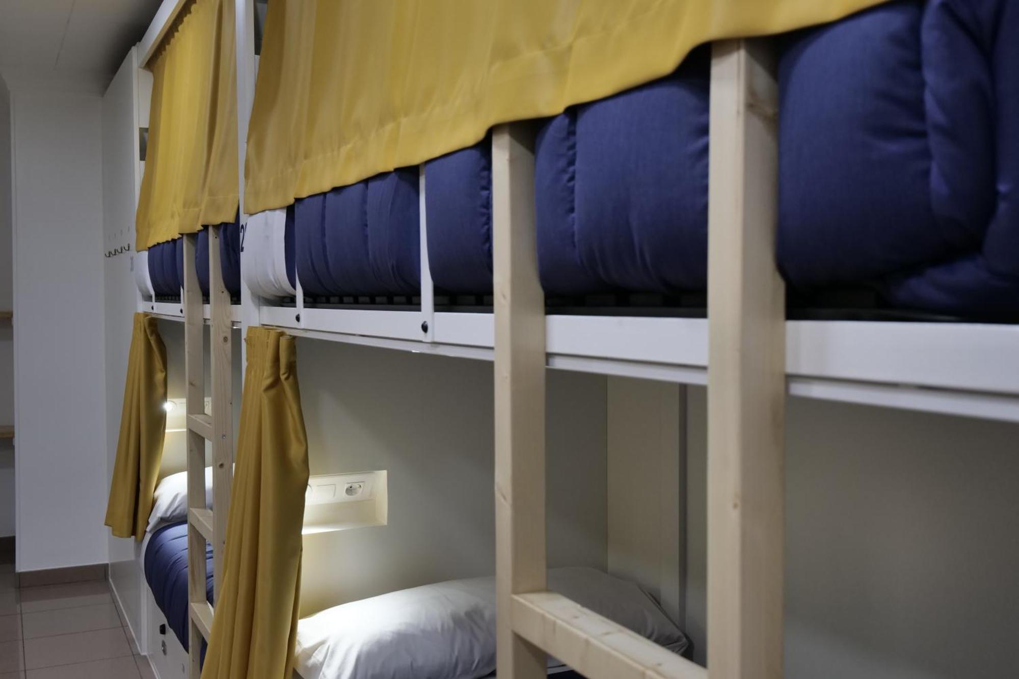 Casucho Da Peregrina Hostel Porriño Екстериор снимка